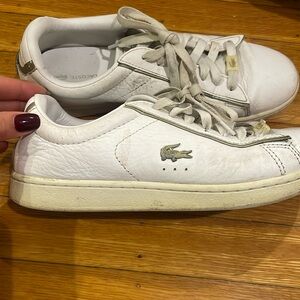 These are white lacoste sneakers, size 7 USA or 38 EUR